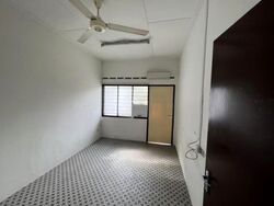 Peakview Estate (D16), Terrace #628828351